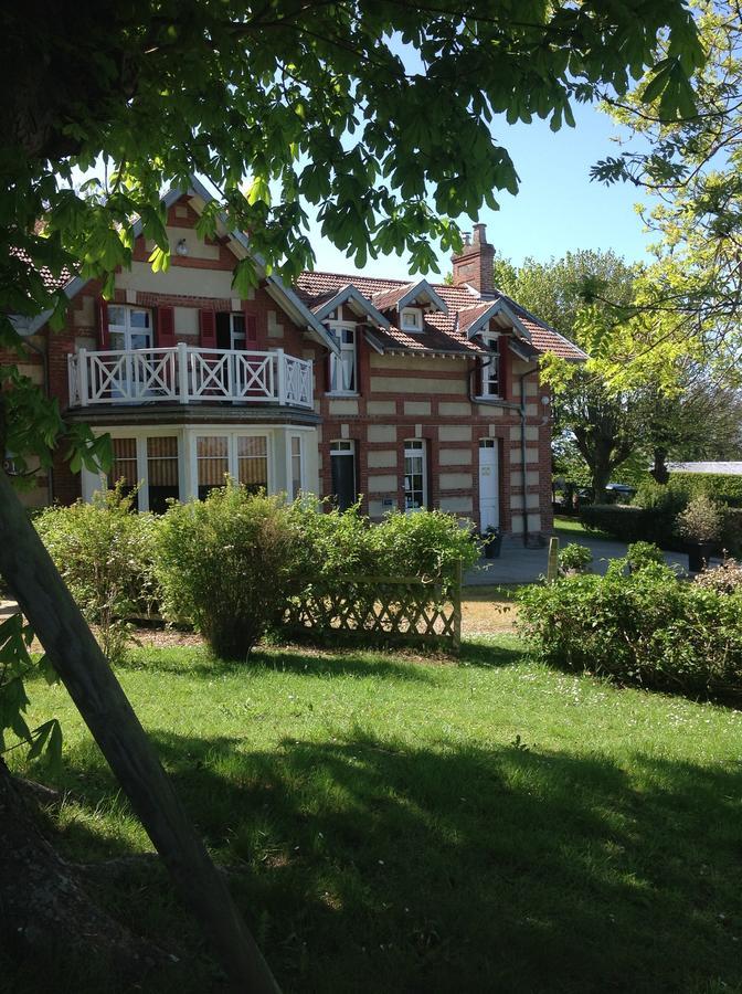 La Villa Des Rosiers Cricquebœuf Εξωτερικό φωτογραφία